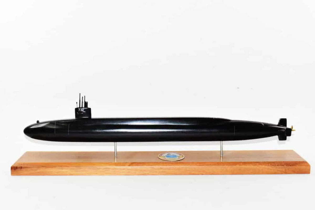USS Alaska SSBN-732 Submarine Model (Black Hull);Navy;Scale Model;Mahogany;20 inch;Ohio Class