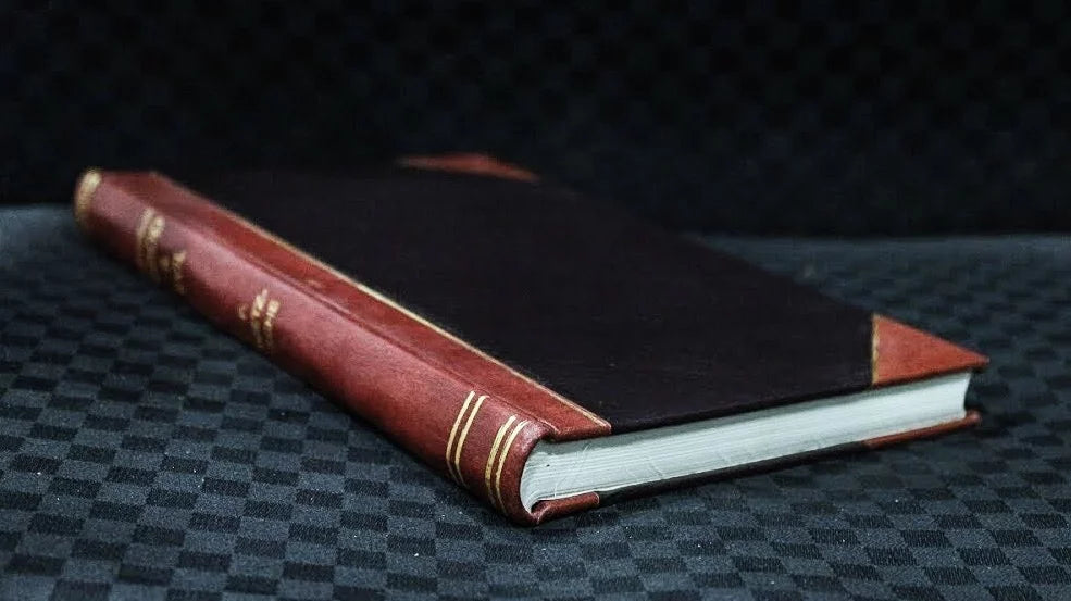 Ancora sui limiti delle attribuzioni 'autorita giudiziaria e 'amministrativa. Nota a sentenza della Corte suprema di Roma (1898) [Leatherbound]