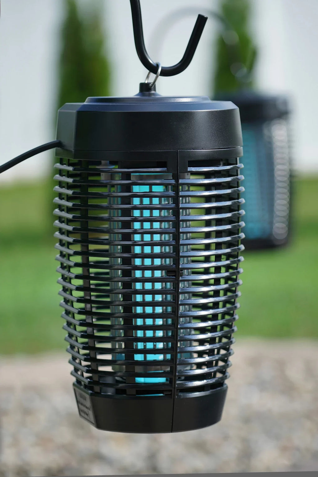 PIC 40W Outdoor 1 Acre Mosquito and Bug Zapper; Electronic Insect Killer; Black