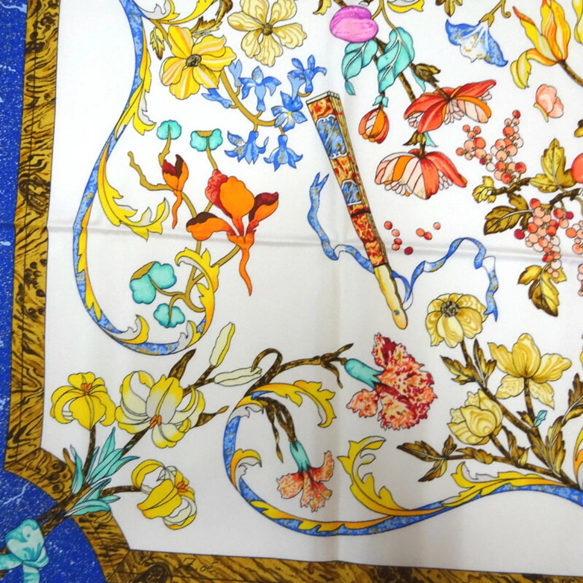 Hermes Carre 90 PIERRES D’ ORIENT ET OCCIDENT Oriental stone and Western stonework Women’s Scarf Muffler 100% Silk White/Blue (Like New)