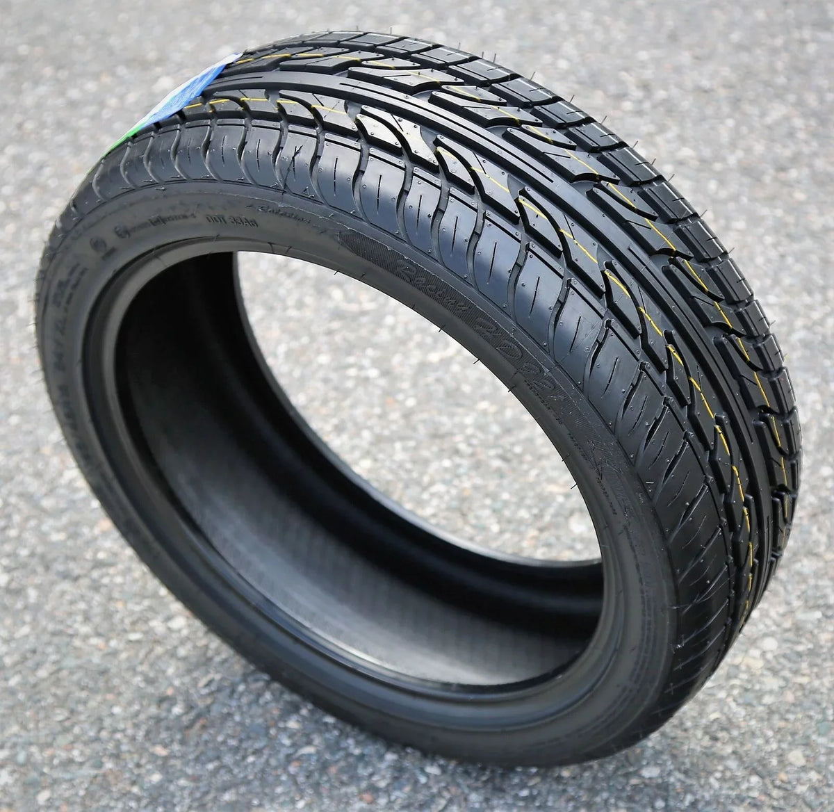 Haida HD921 195/45R16 84 V Tire Fits: 2012 Fiat 500 Abarth; 2013-18 Fiat 500 Abarth Cabrio